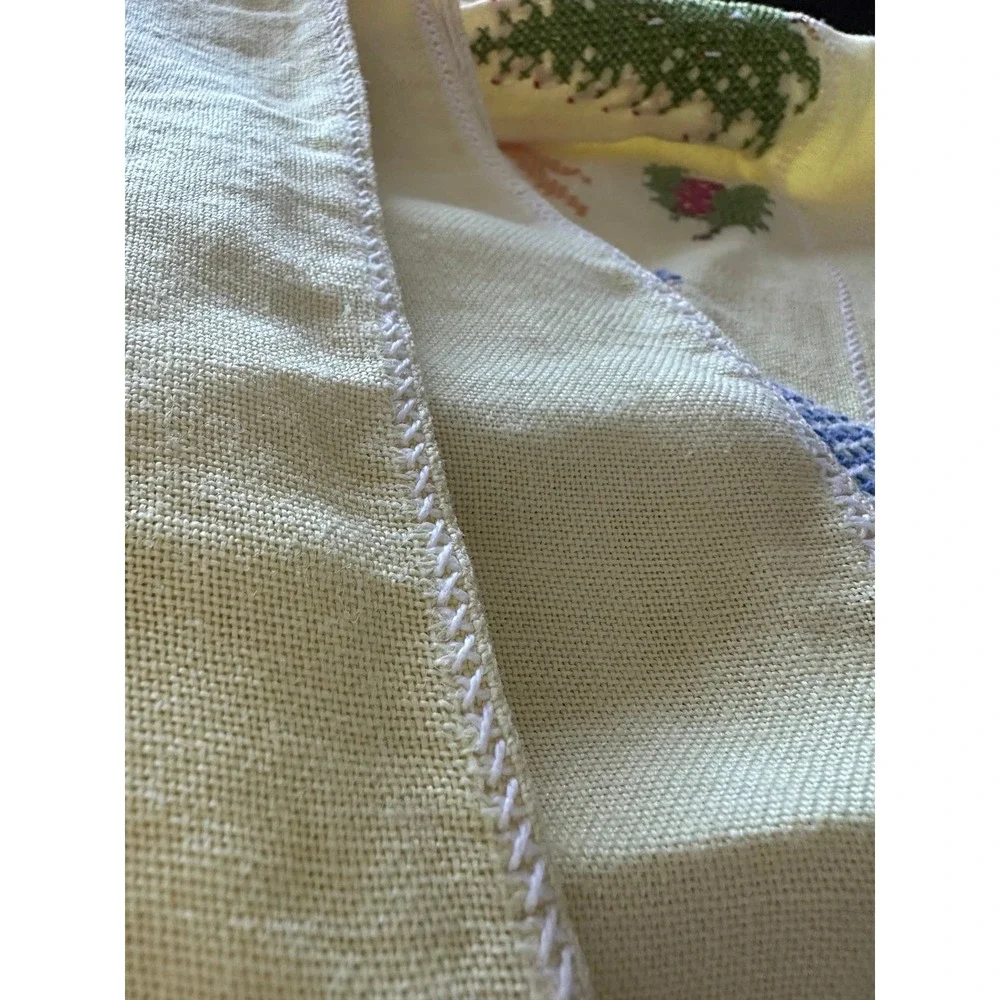 60's Vintage Hand Embroidered Cross Stitched Christmas Table Cloth with Napkins